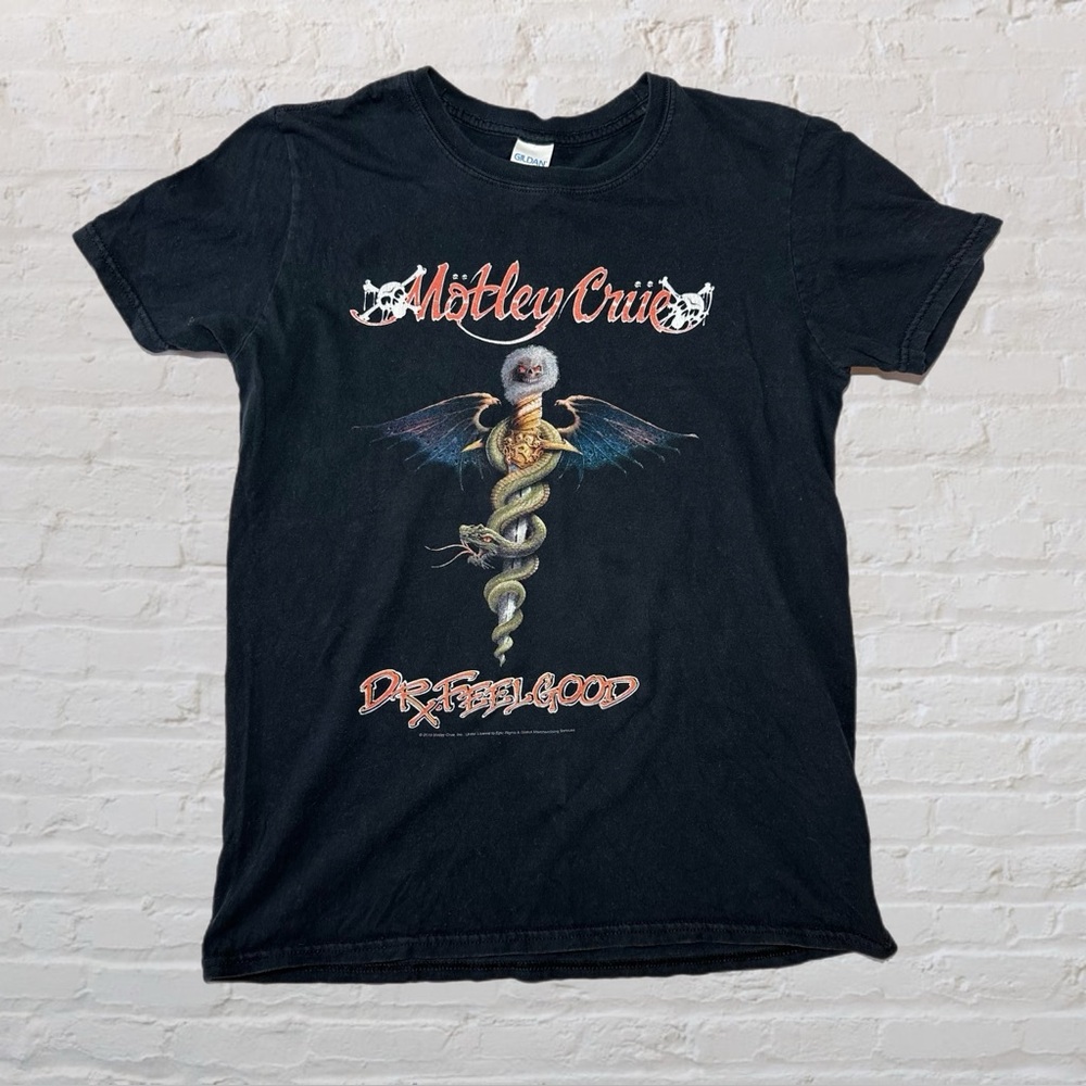 Motley Crue Gildan Black Short Sleeve Vintage Fit Cotton Band Tee in Men’s Small